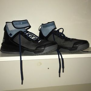 Adidas duel threat BB Andrew Wiggins